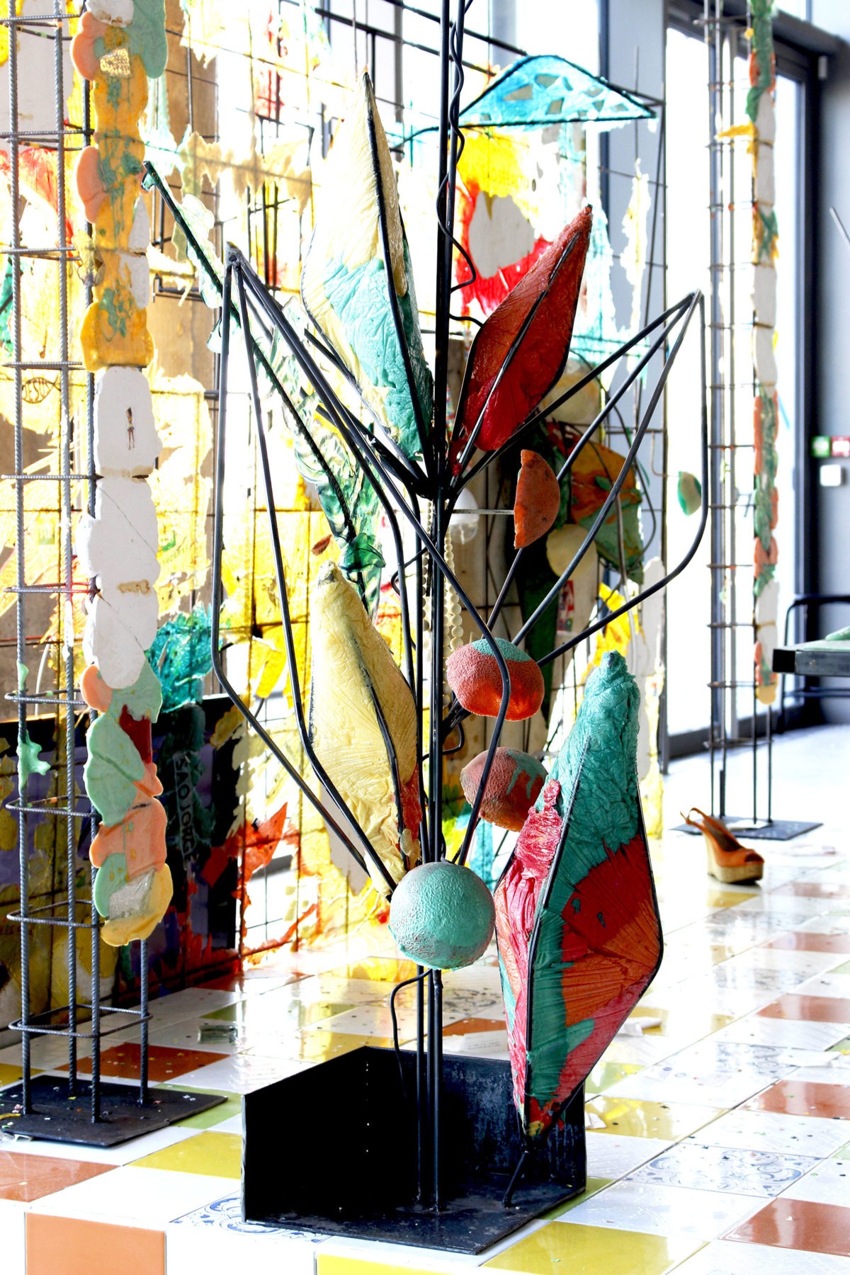 romain vicari - Par amour du jeux _ Commissariat Anna Labouze & Keimis Henni _Magasins Généraux, Paris